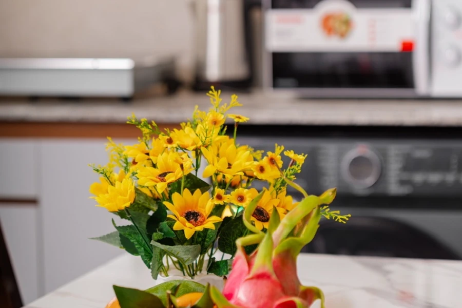 1 bed with rear balcony